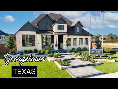 Explore Your Dream Home in Austin's New Broken Oak Community